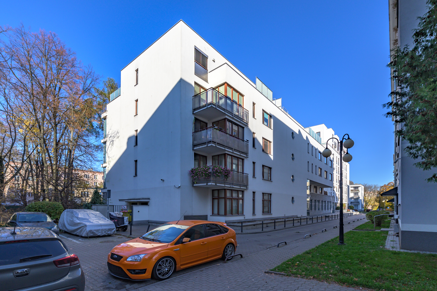 Zdjęcie architektury budynku Budynek mieszkalno-usługowy